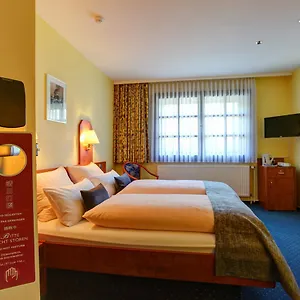 hotel-garni-fock-und-oben.hamburg-hotels-de.com/